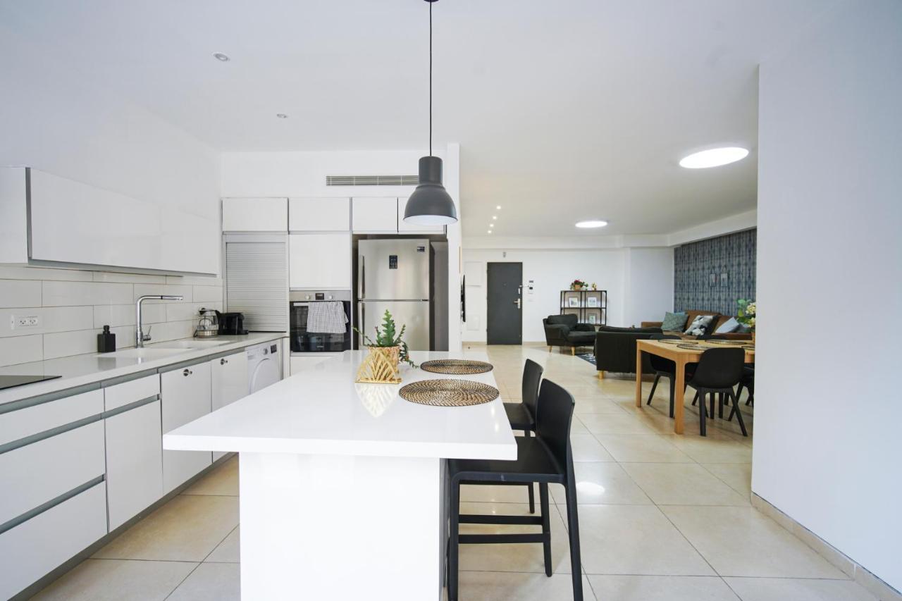 Harav Kuk Modern Apartment By Nimizz Jeruzsálem Kültér fotó